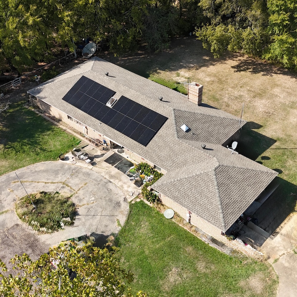 Residential solar panel installation in Frisco Texas by Divine Energy Solar